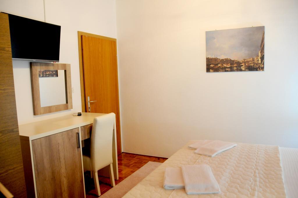 Guest House Smajlaga Ulcinj Exterior foto