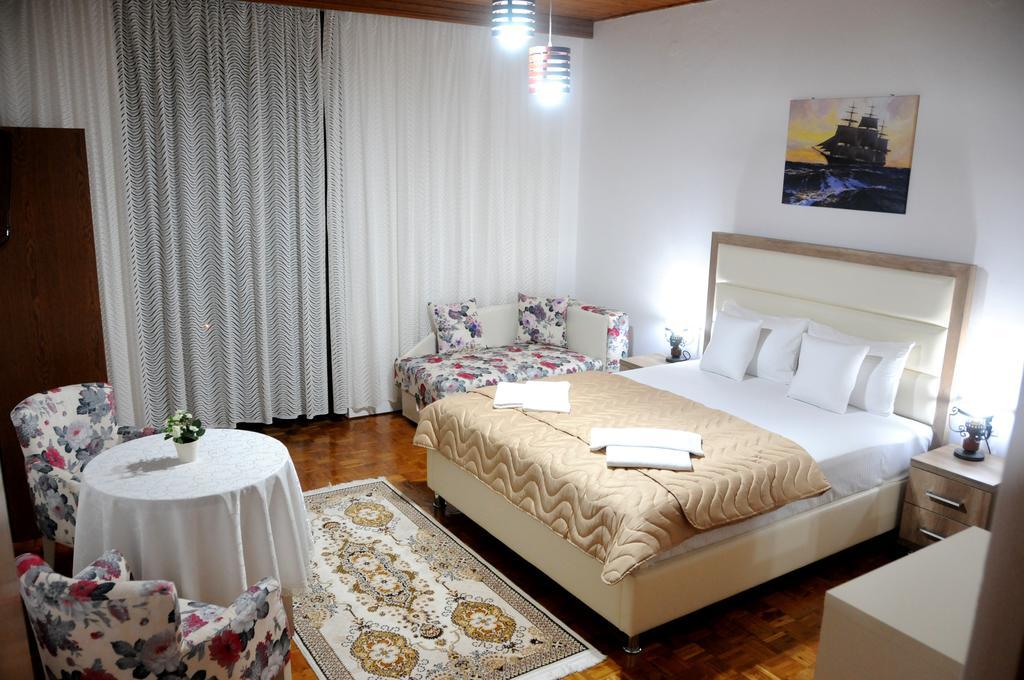 Guest House Smajlaga Ulcinj Exterior foto
